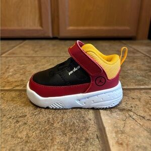 Nike toddlers Jordan Max Aura 3 SE shoes sz 4C